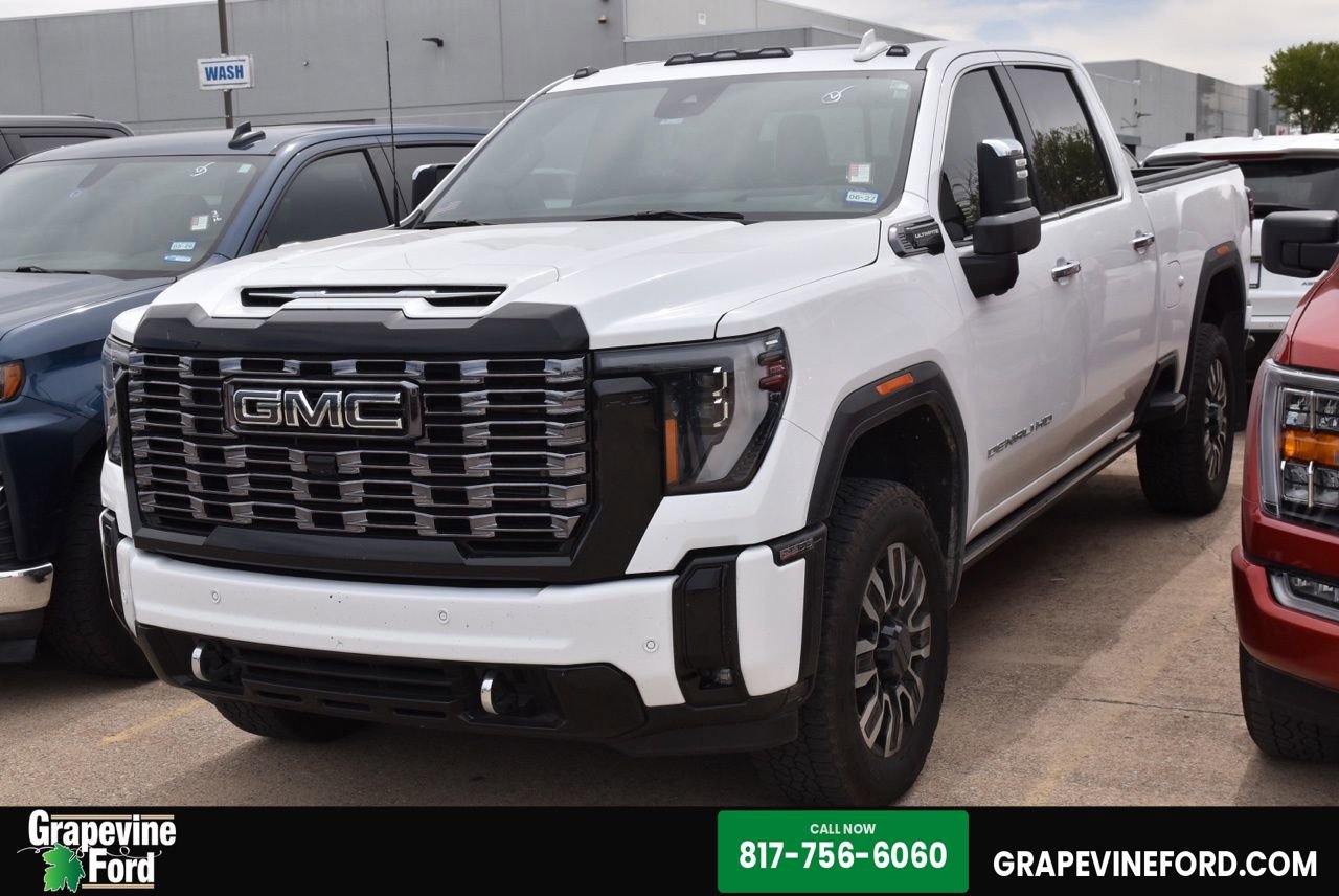 Used 2025 GMC Sierra 2500 Denali Ultimate image 1