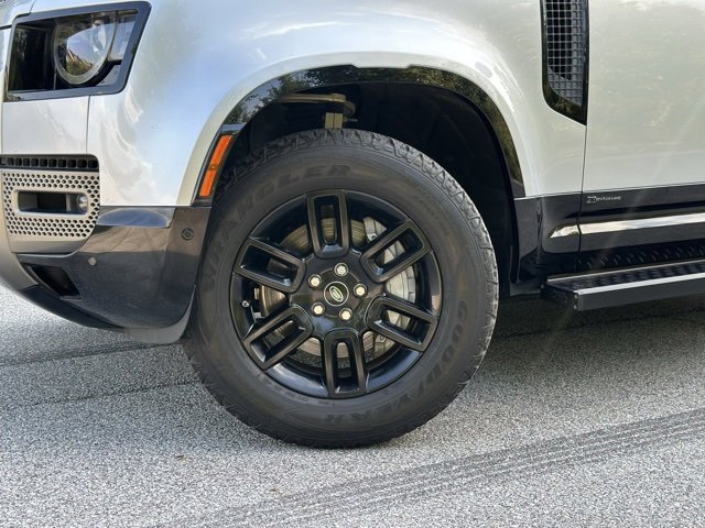 Certified 2021 Land Rover Defender 90 X-Dynamic S image 2