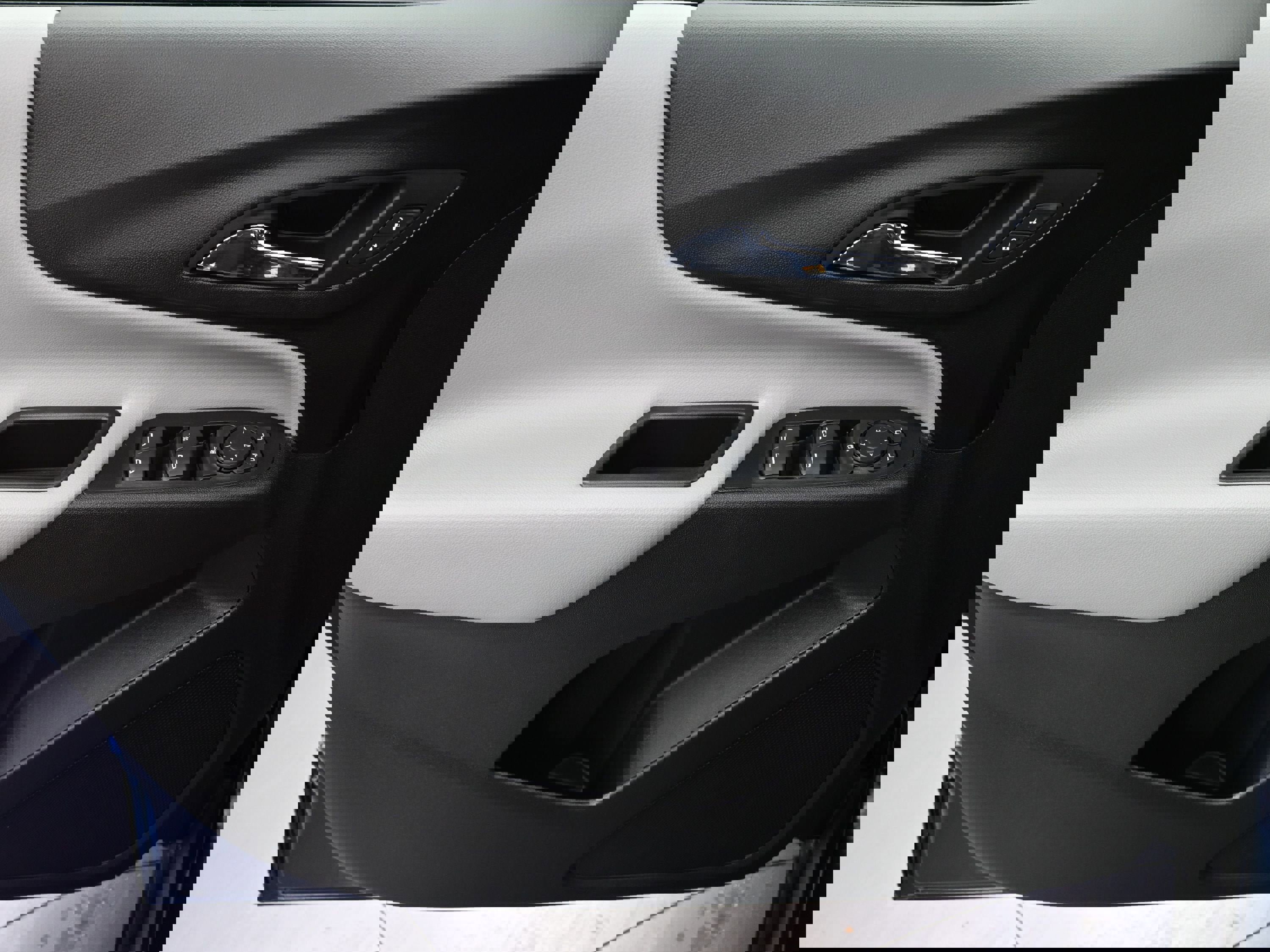 Used 2022 Chevrolet Equinox LS w/ LS Convenience Package image 21