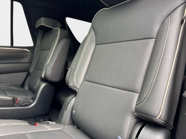 Used 2024 Chevrolet Tahoe Premier w/ Advanced Technology Package AWD/4WD image 14