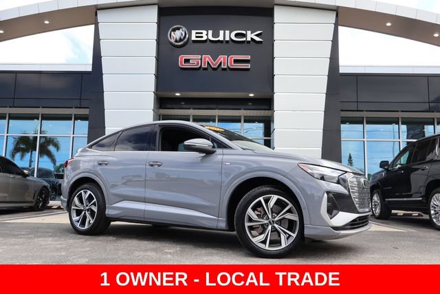 Used 2023 Audi Q4 e-tron Prestige image 1