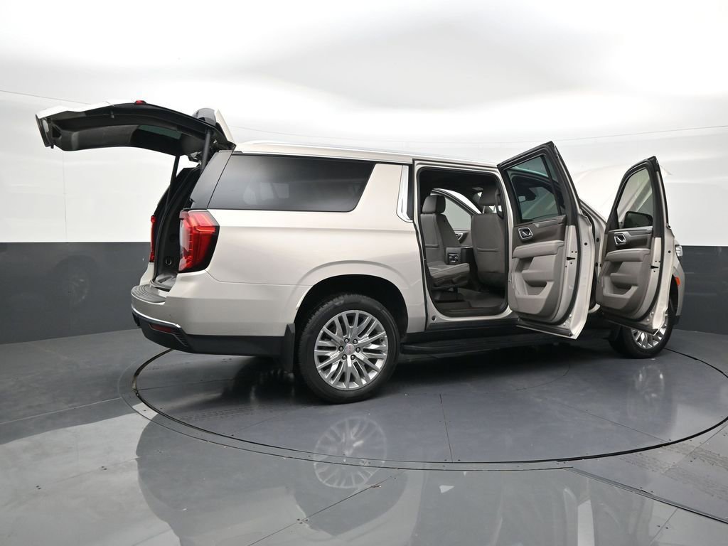 Used 2023 GMC Yukon XL SLT w/ SLT Luxury Package RWD image 27