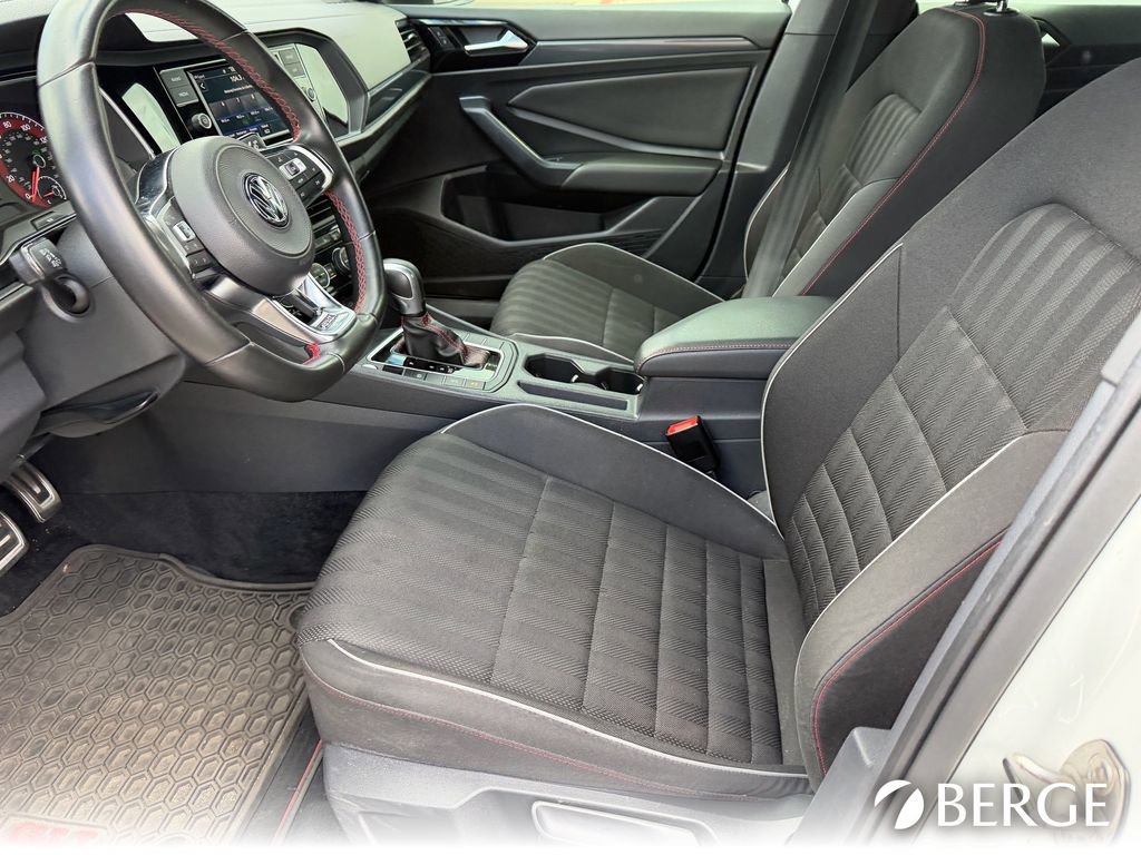 Used 2020 Volkswagen Jetta GLI FWD image 20
