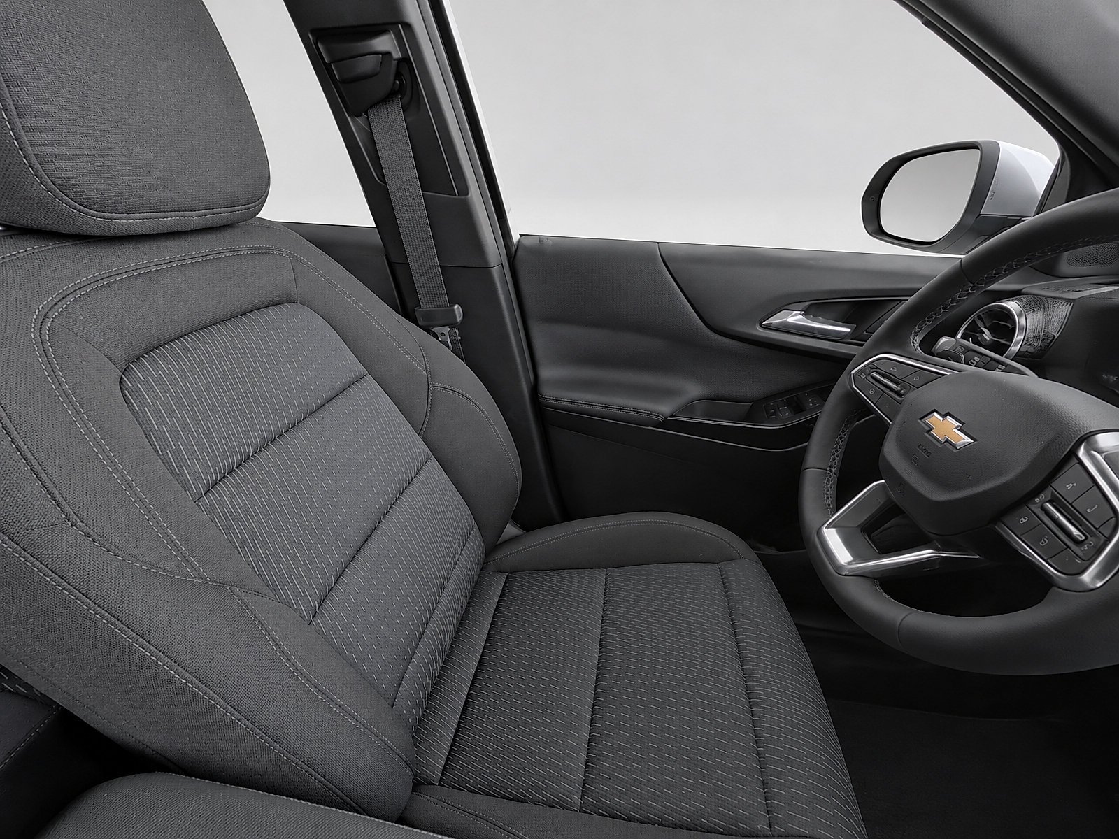 New 2027 Chevrolet Equinox LT w/ LPO, Floor Liner Package FWD image 11