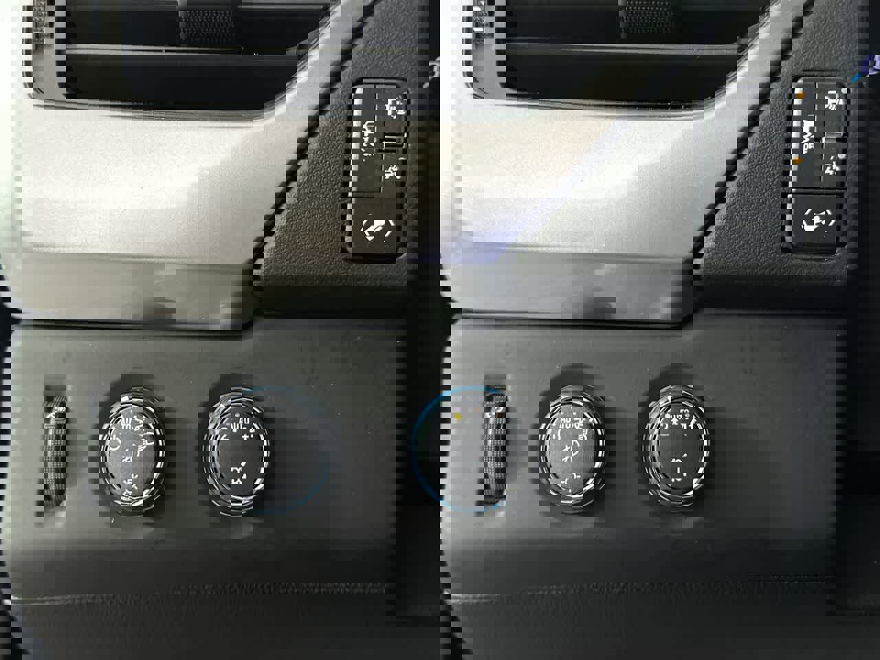 Used 2019 Chevrolet Tahoe Premier image 36