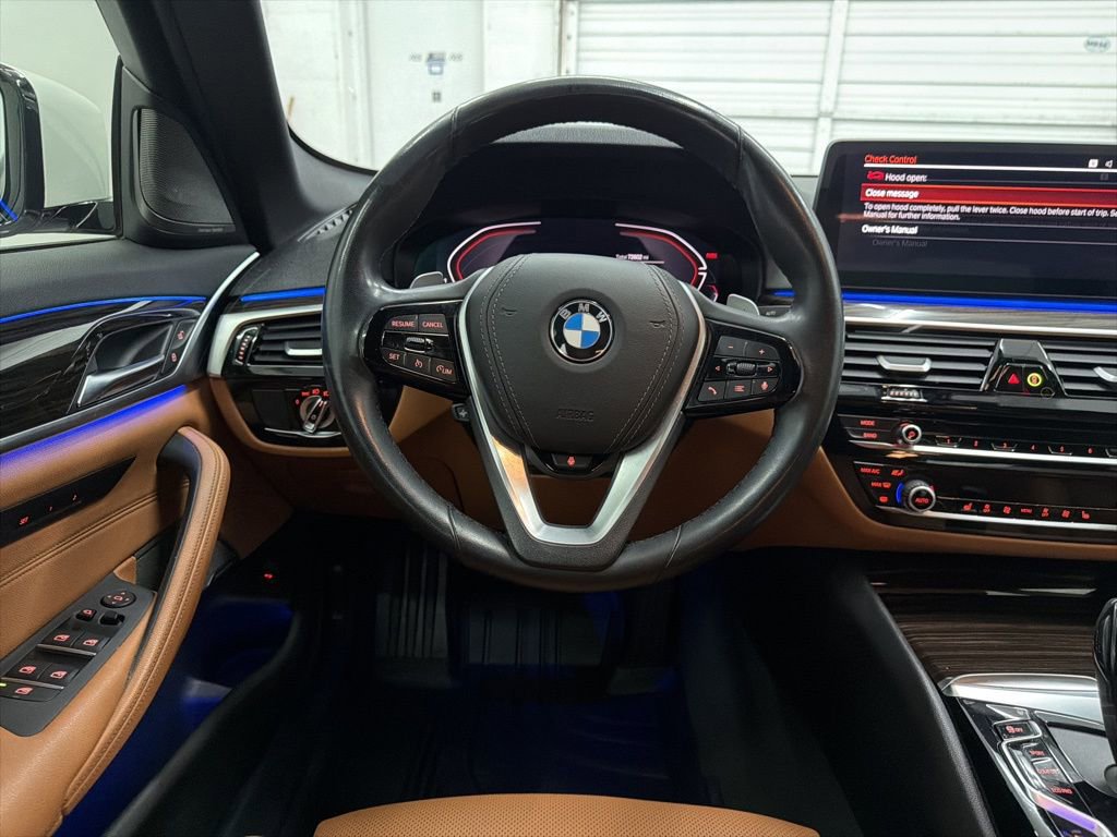 Used 2021 BMW 540i w/ Premium Package image 22