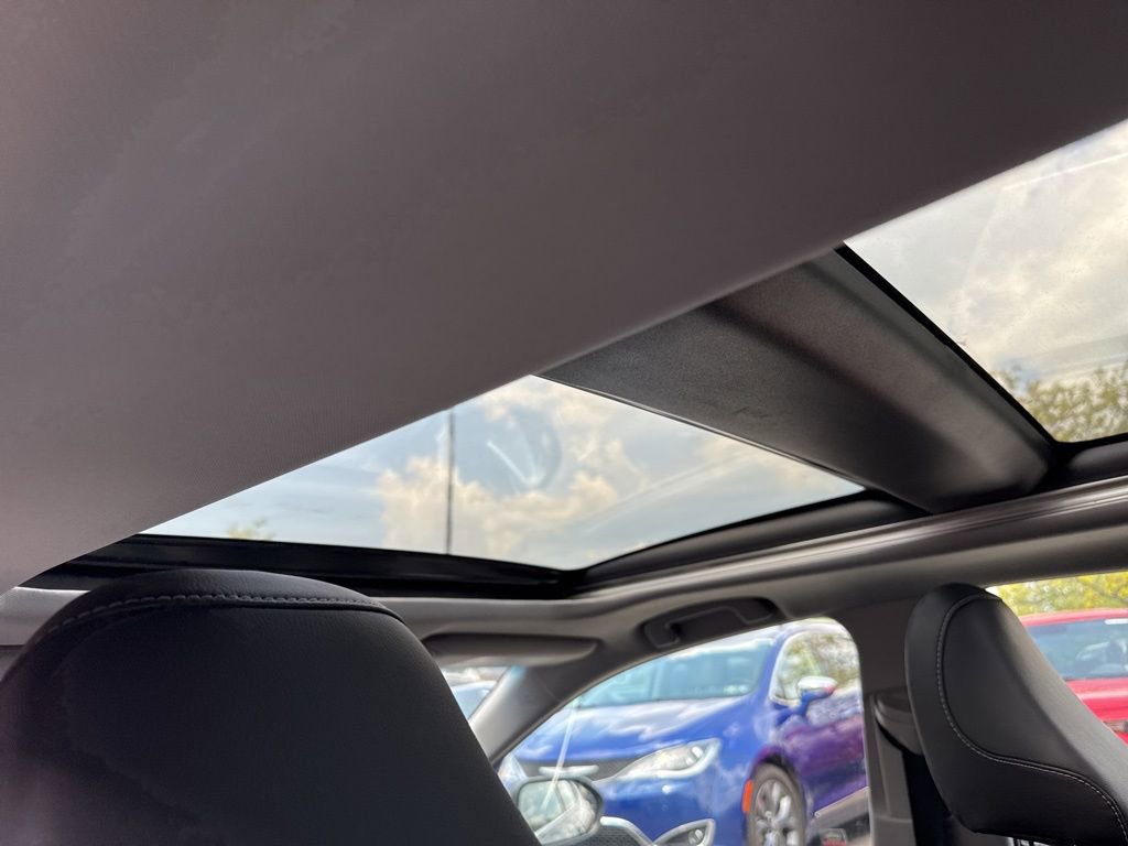 Used 2018 Toyota Camry XSE FWD image 34