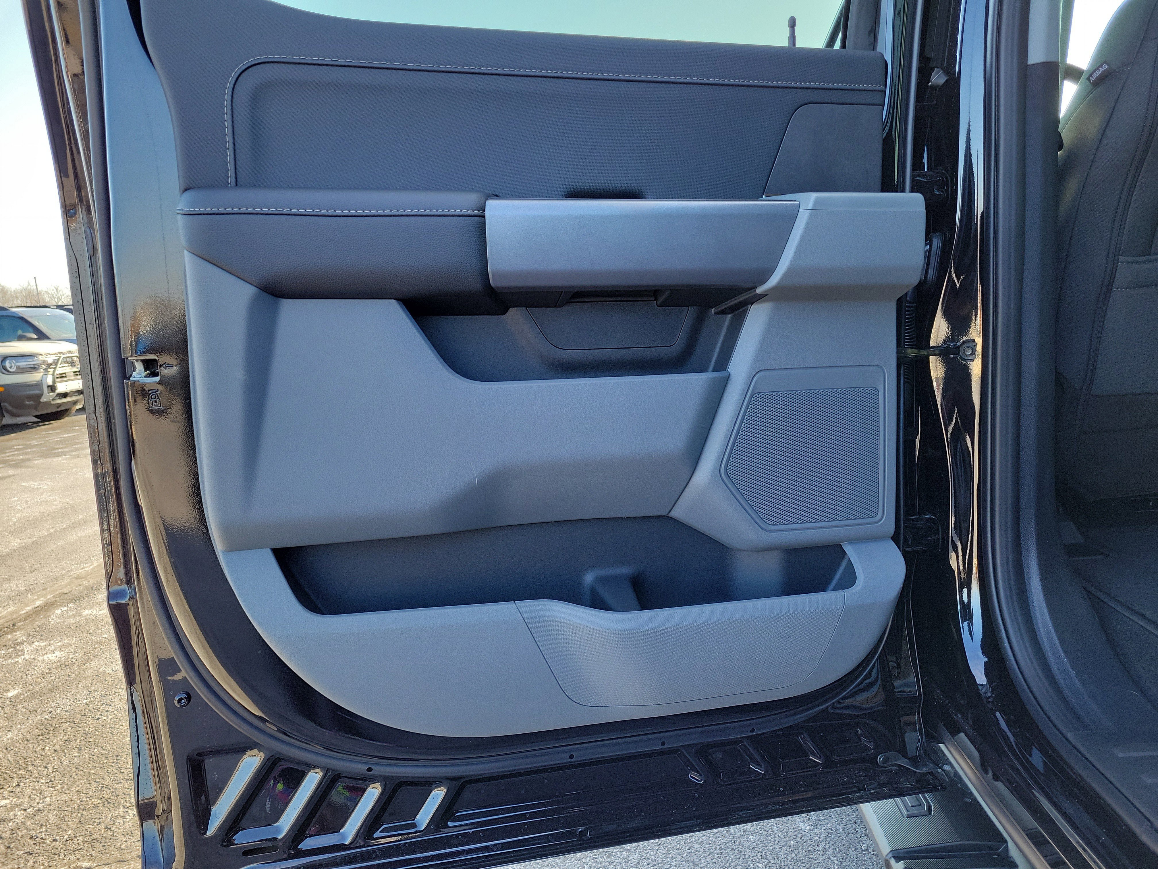 New 2026 Ford F150 XLT w/ Equipment Group 302A MID image 9