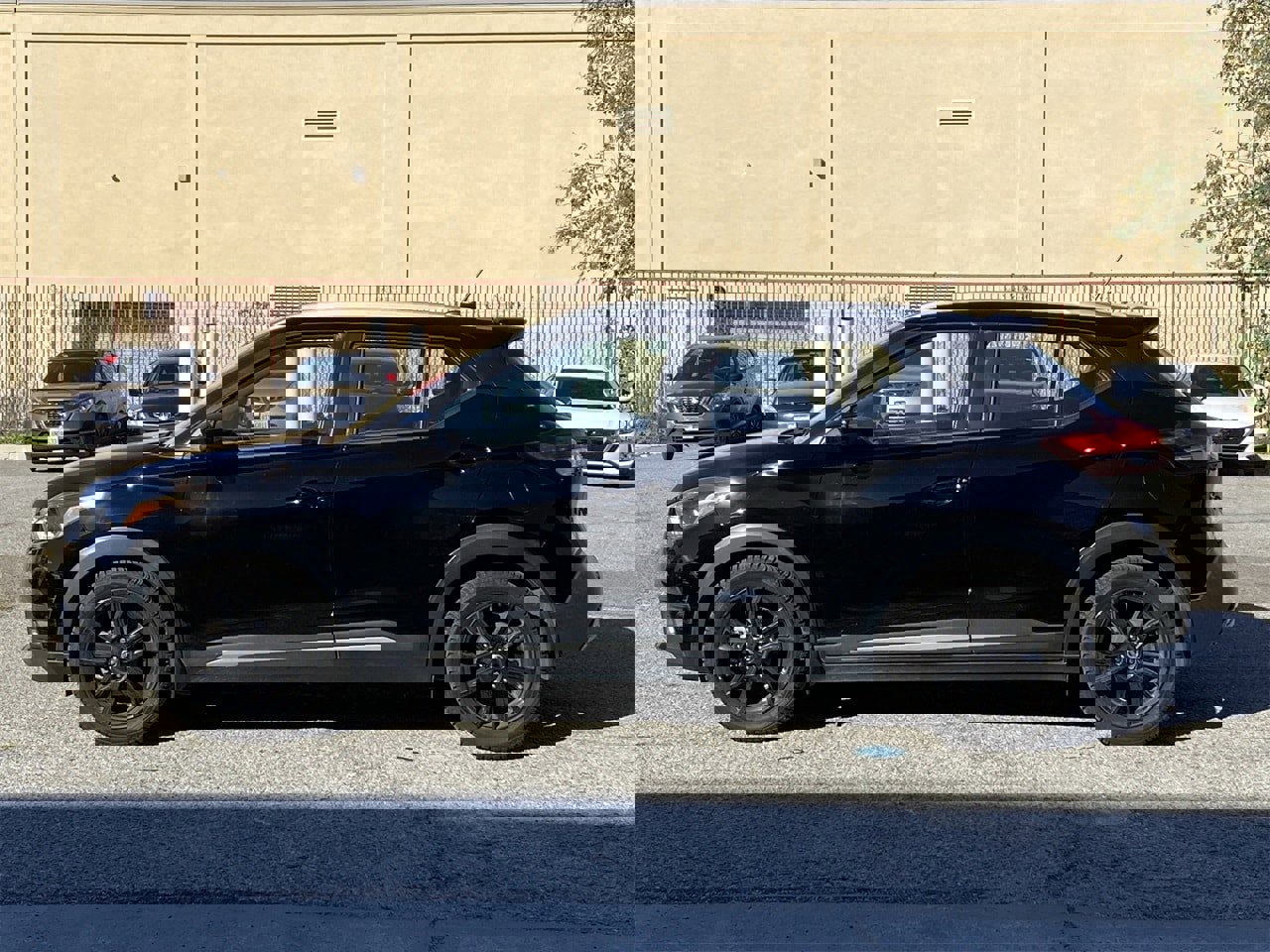 Certified 2020 Nissan Kicks SR image 3