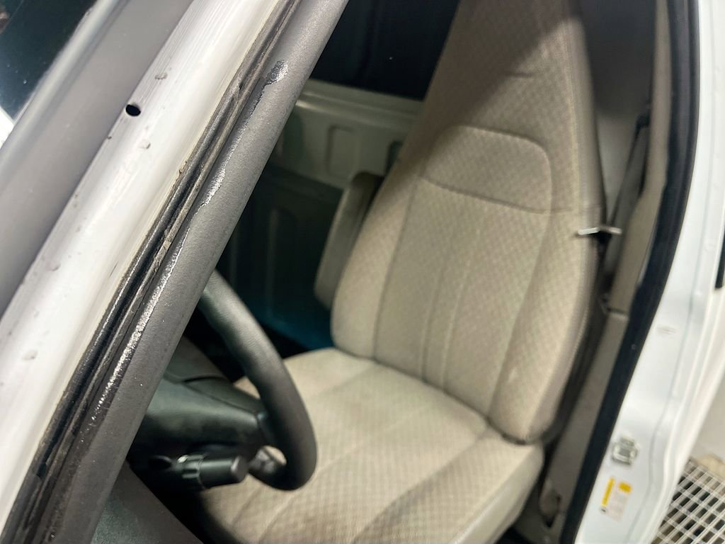 Used 2024 Chevrolet Express 2500 w/ Driver Convenience Package image 18