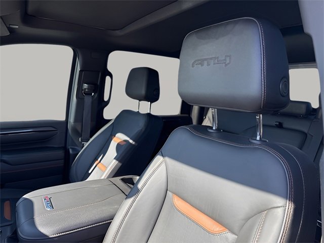 Used 2024 GMC Sierra 2500 AT4 w/ Technology Package image 8
