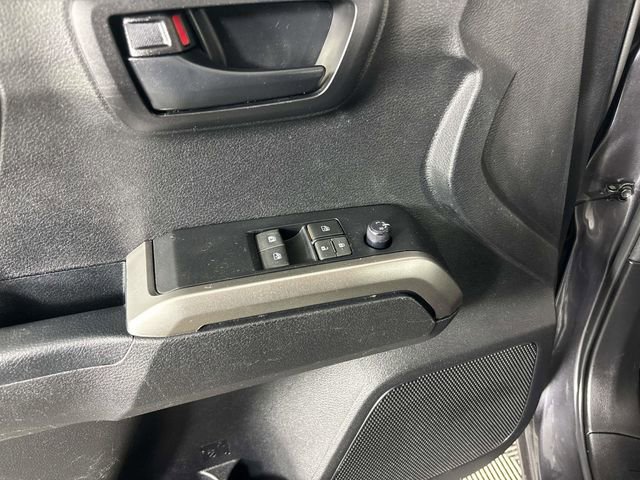 Used 2022 Toyota Tacoma SR5 image 14