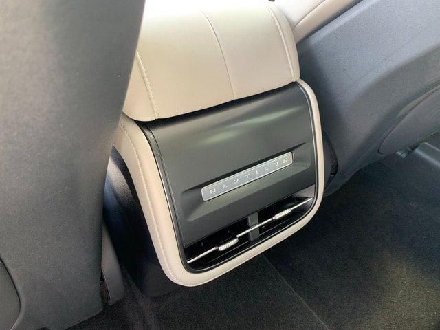 New 2026 Lincoln Nautilus Premier AWD/4WD image 18