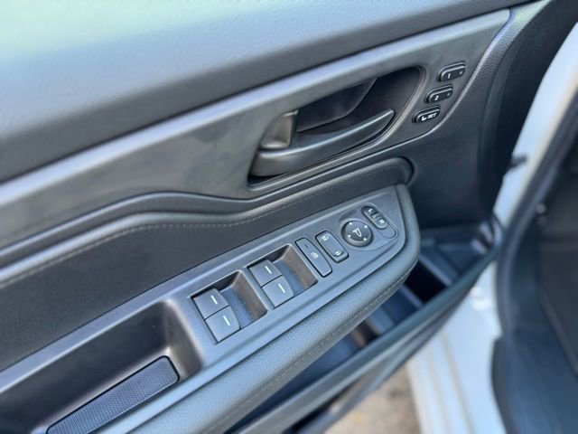 New 2025 Honda Odyssey Sport-L image 16