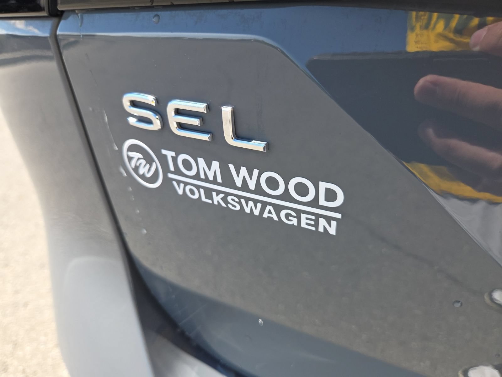 Certified 2024 Volkswagen Atlas Peak Edition SEL AWD/4WD image 14