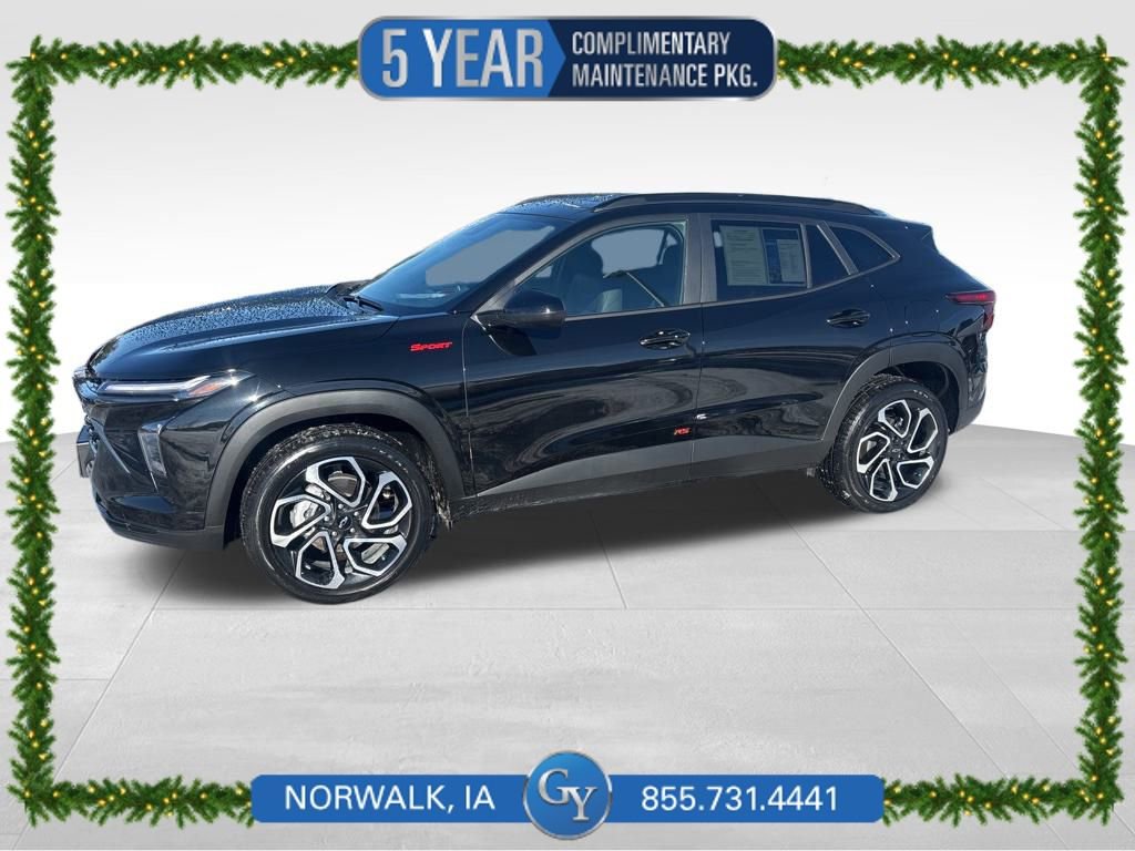 Used 2025 Chevrolet Trax RS w/ Sunroof Package image 1