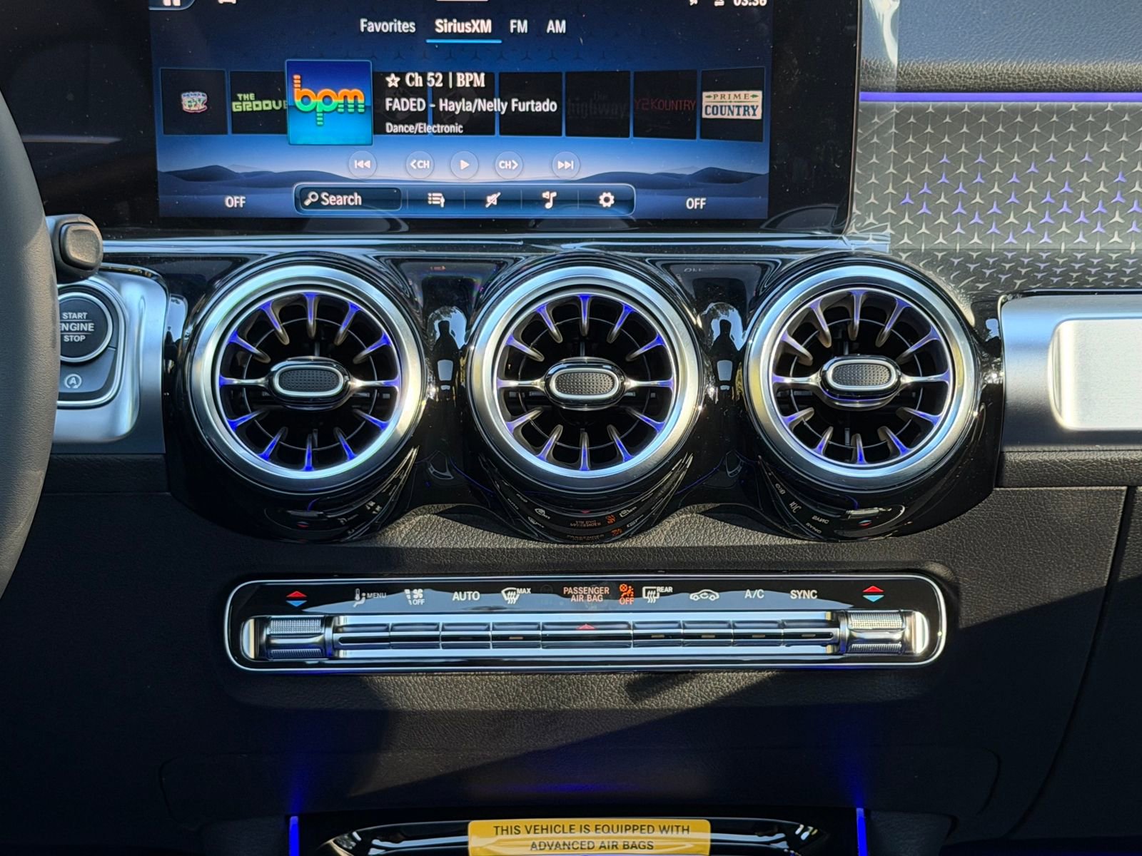 New 2026 Mercedes-Benz GLB 250 image 21