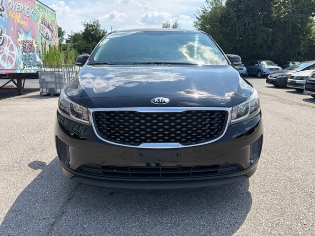Used 2018 Kia Sedona LX FWD image 2