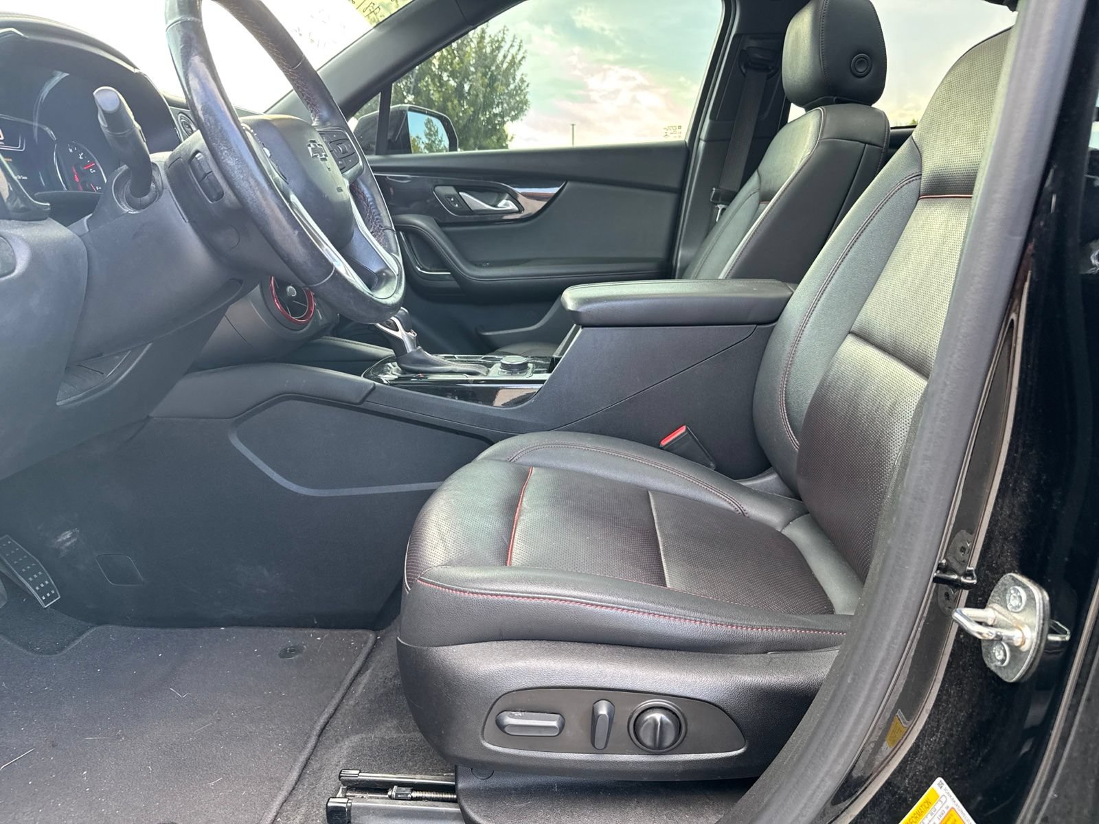 Used 2022 Chevrolet Blazer RS AWD/4WD image 11