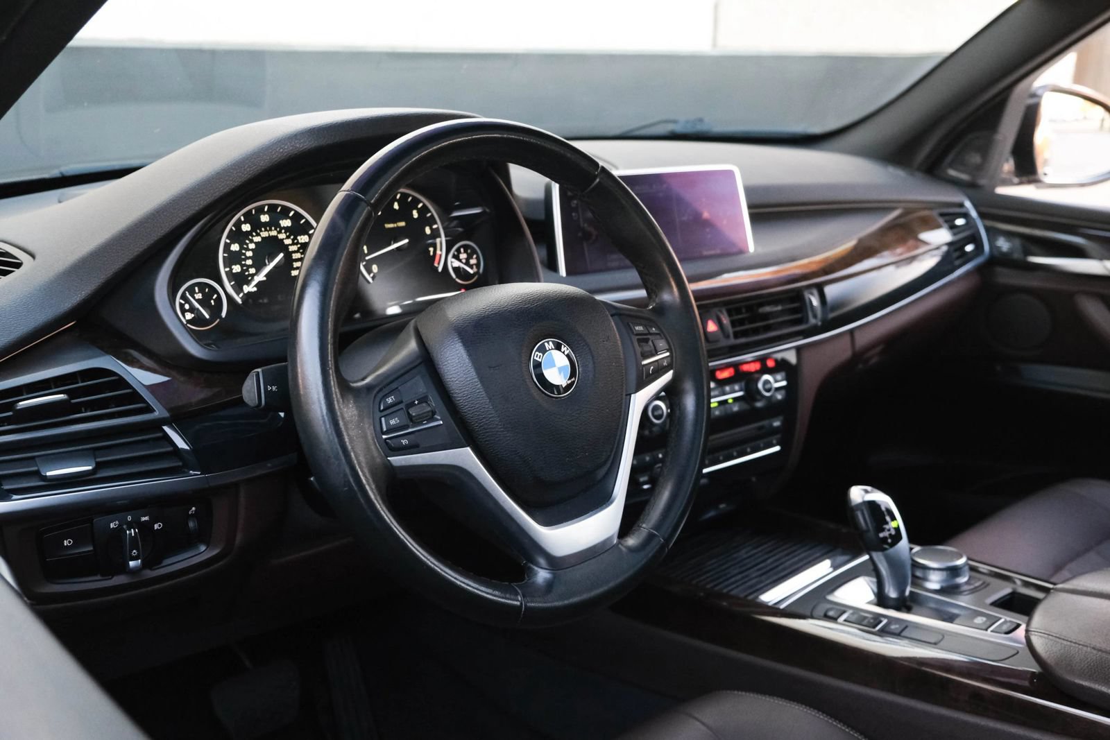 Used 2017 BMW X5 sDrive35i RWD image 25