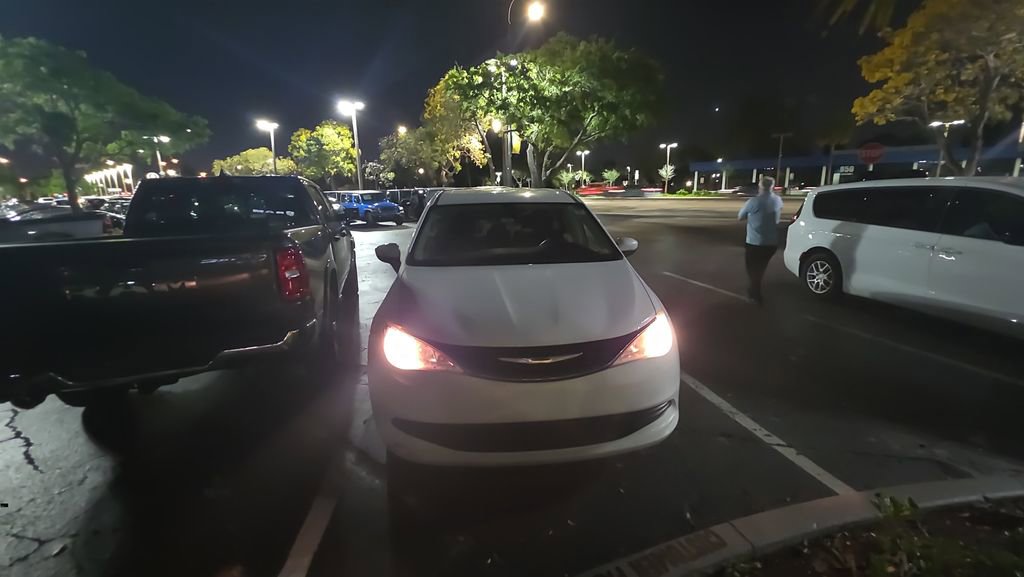 Used 2017 Chrysler Pacifica Touring w/ Tire & Wheel Group image 1