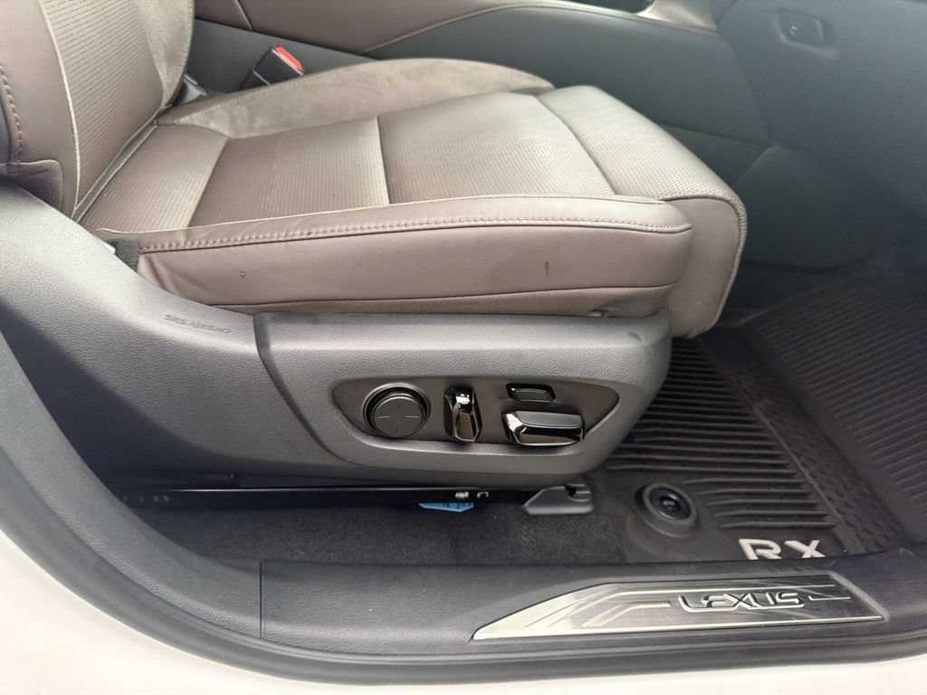 Used 2023 Lexus RX 350 FWD w/ Accessory Package image 12
