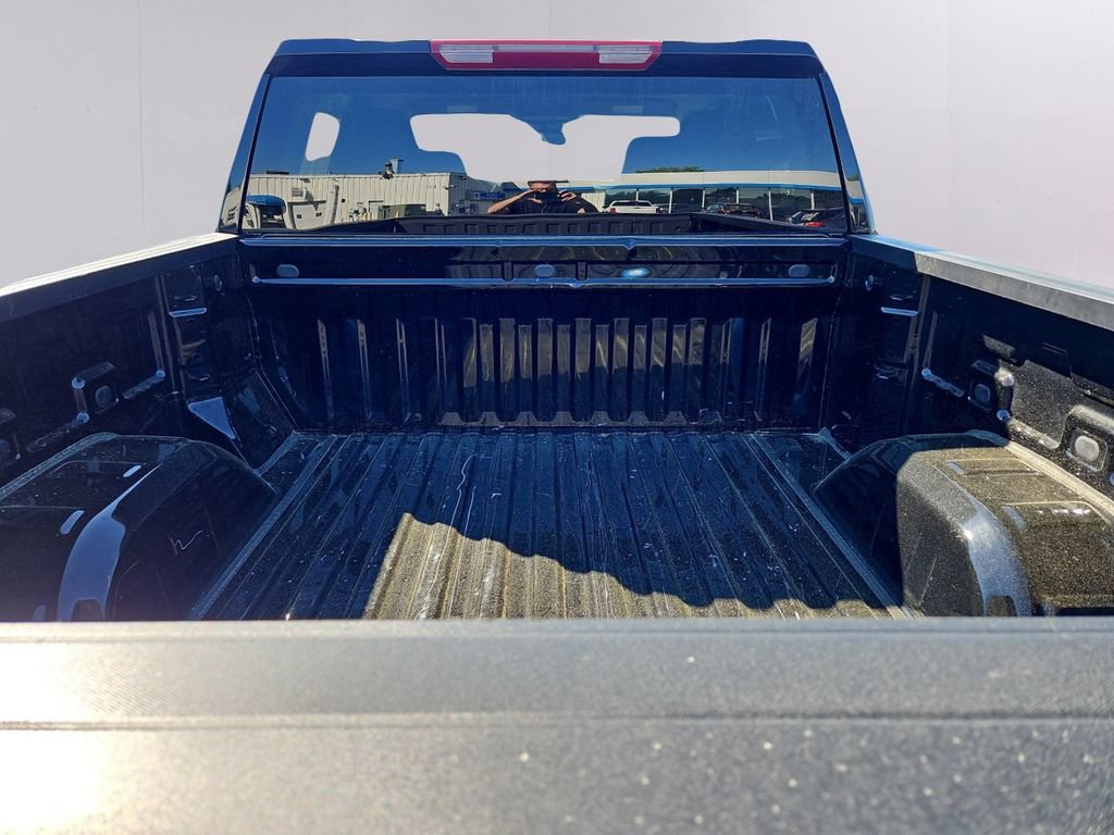 Certified 2025 Chevrolet Silverado 1500 LT AWD/4WD image 33