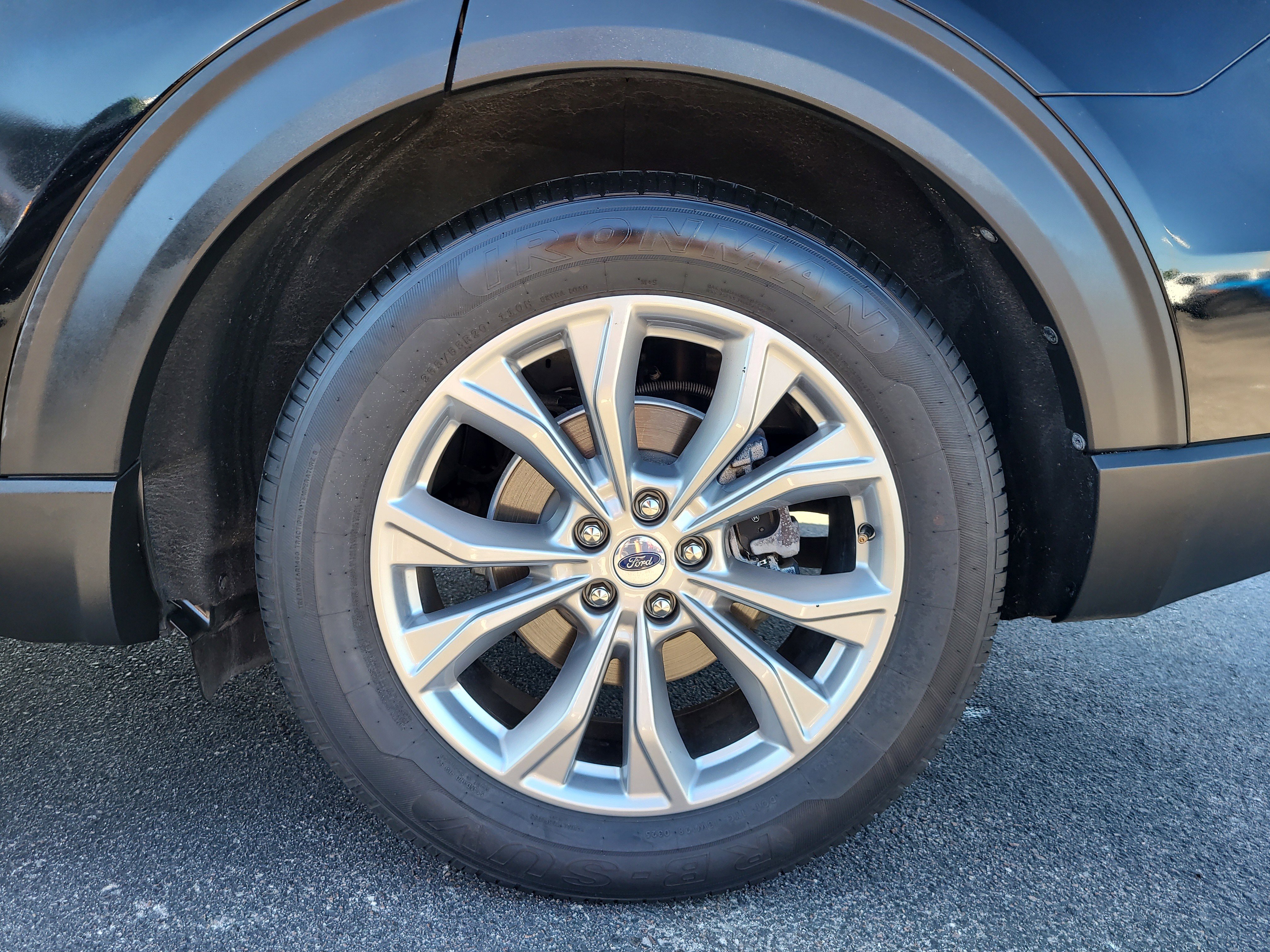 Used 2024 Ford Explorer Limited image 8