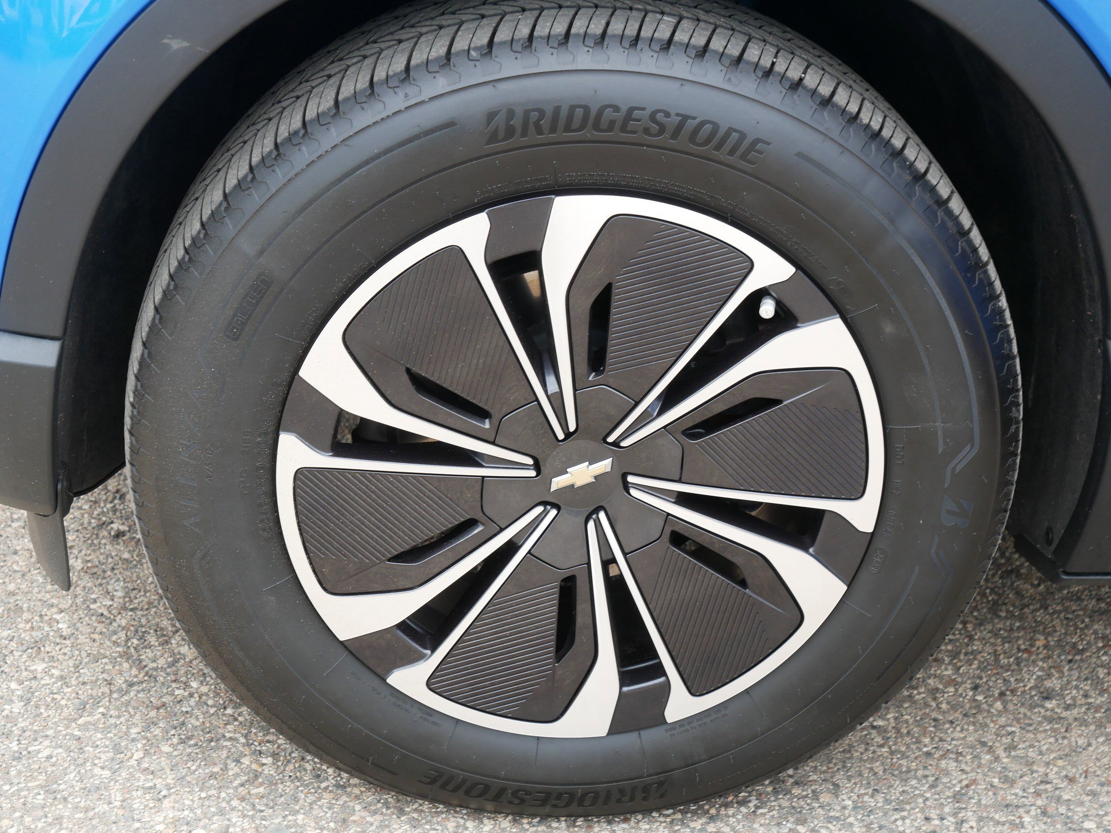 Used 2024 Chevrolet Blazer EV LT image 15