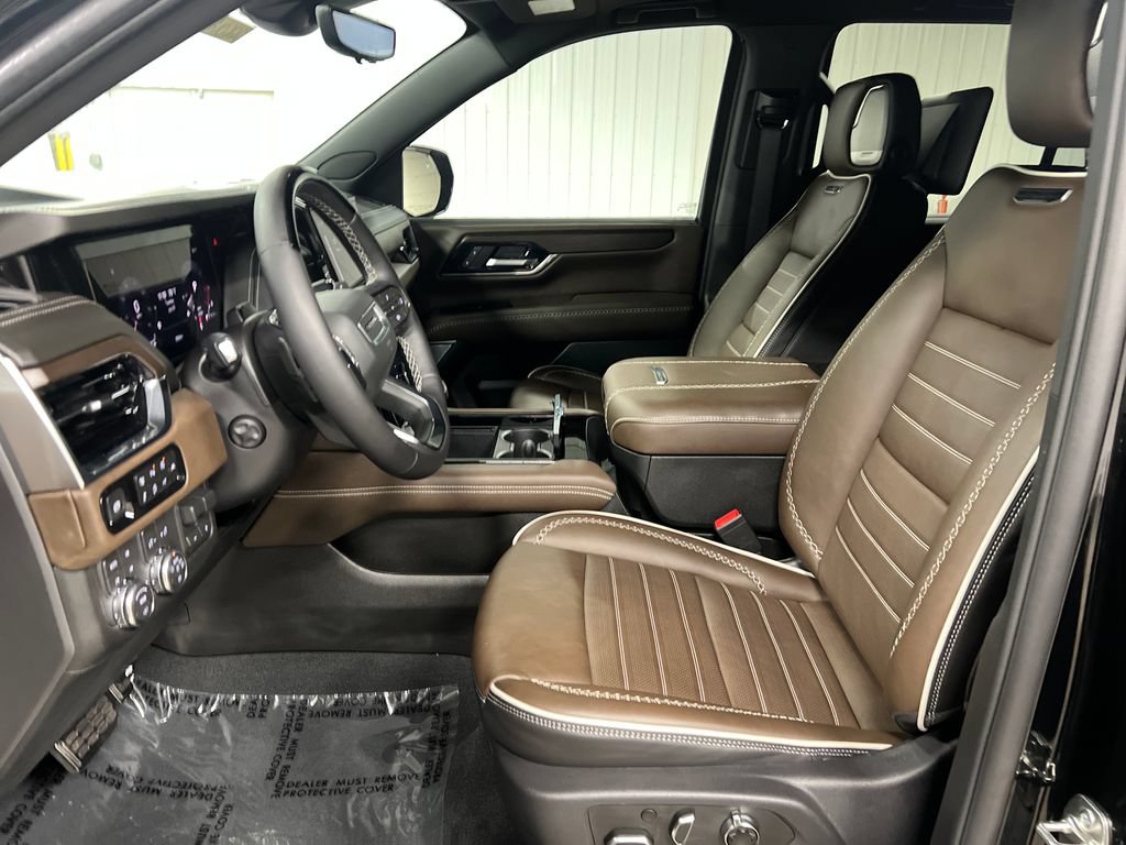 Certified 2026 GMC Yukon Denali Ultimate AWD/4WD image 13