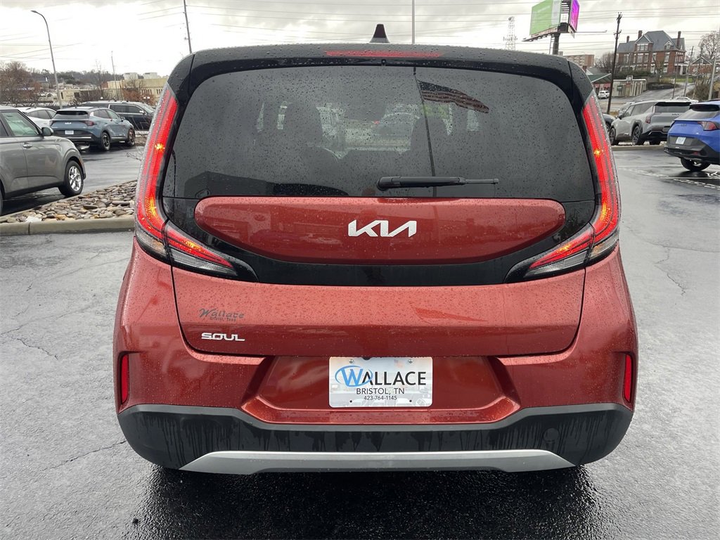 Certified 2023 Kia Soul LX image 5