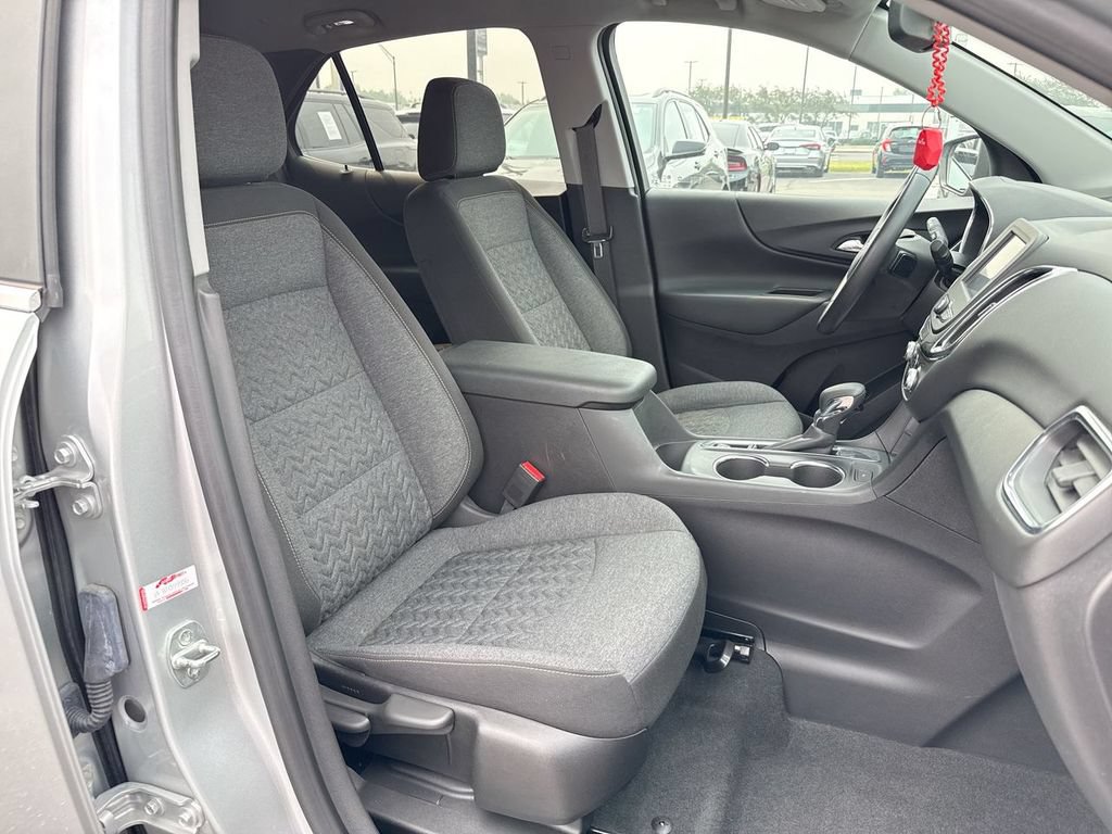 Used 2022 Chevrolet Equinox LT FWD image 25