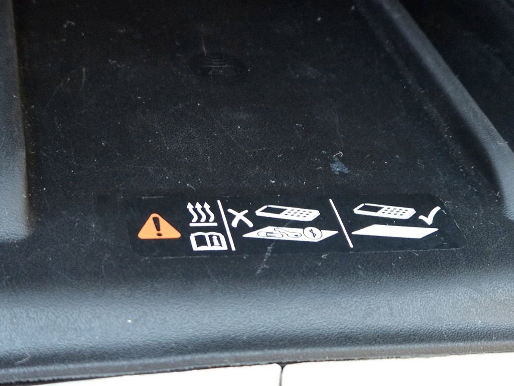 Used 2023 GMC Acadia Denali FWD image 22