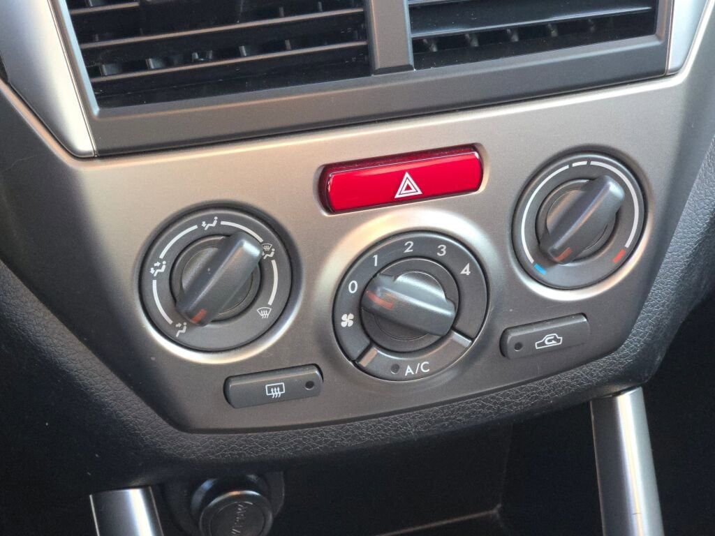 Used 2010 Subaru Forester 2.5X image 23