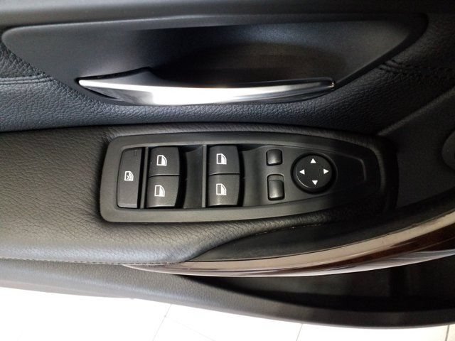 Used 2014 BMW 335i Sedan RWD image 11