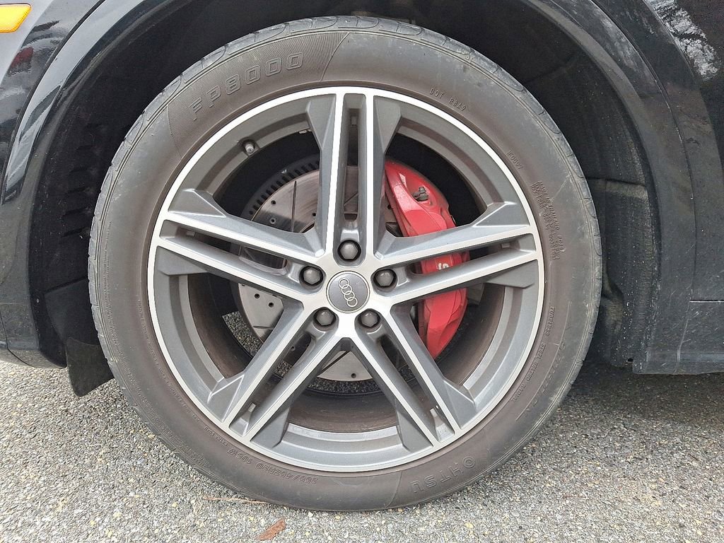 Used 2018 Audi SQ5 Prestige w/ Prestige Package image 5