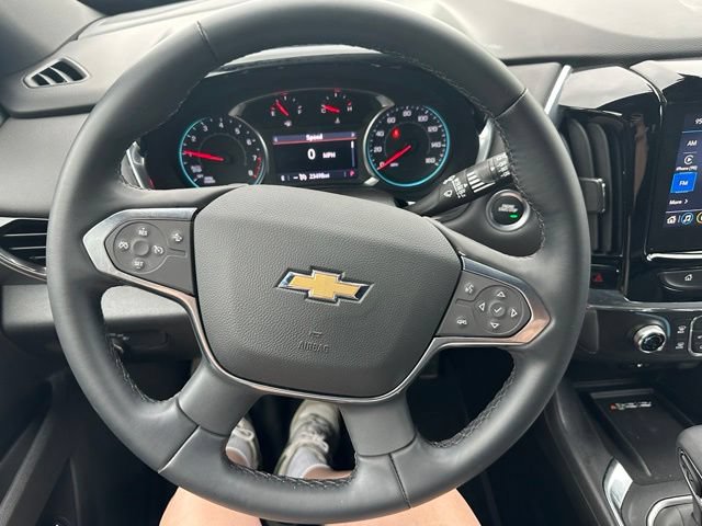 Used 2023 Chevrolet Traverse LT FWD image 13