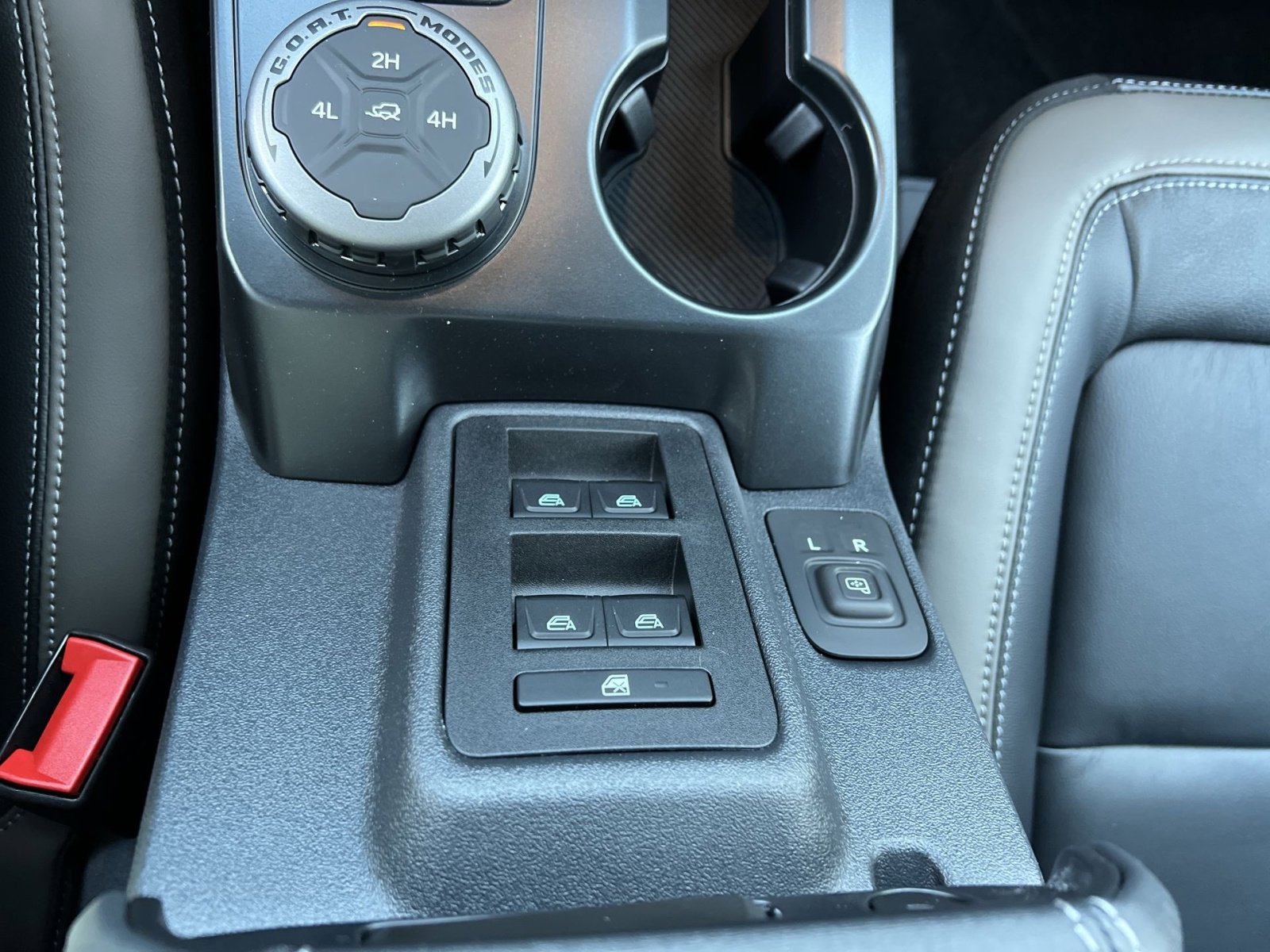 New 2025 Ford Bronco Outer Banks image 15