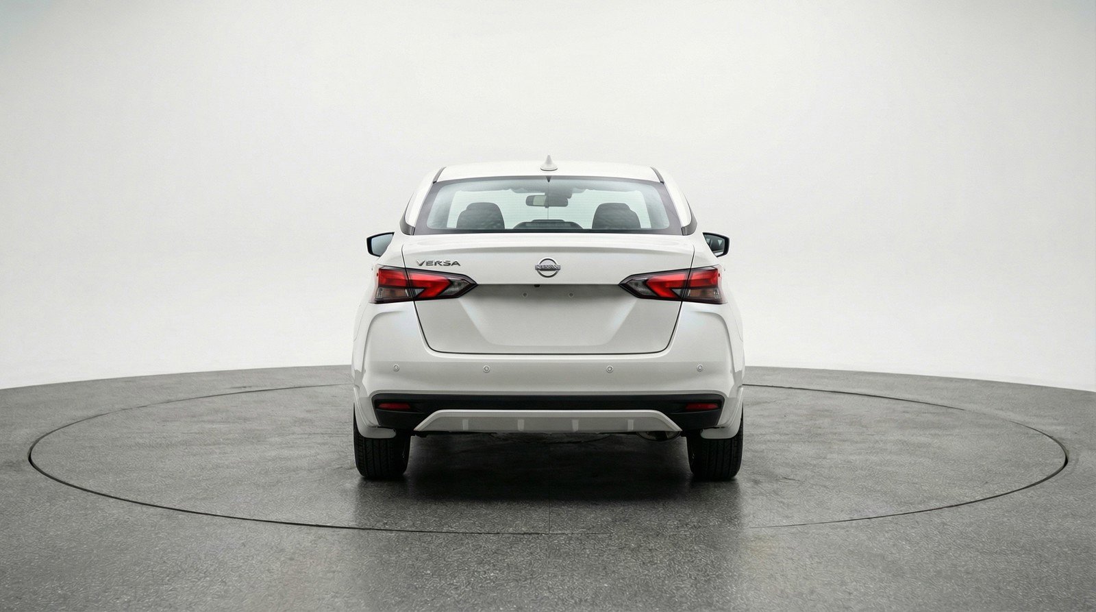 Used 2025 Nissan Versa SV FWD image 7