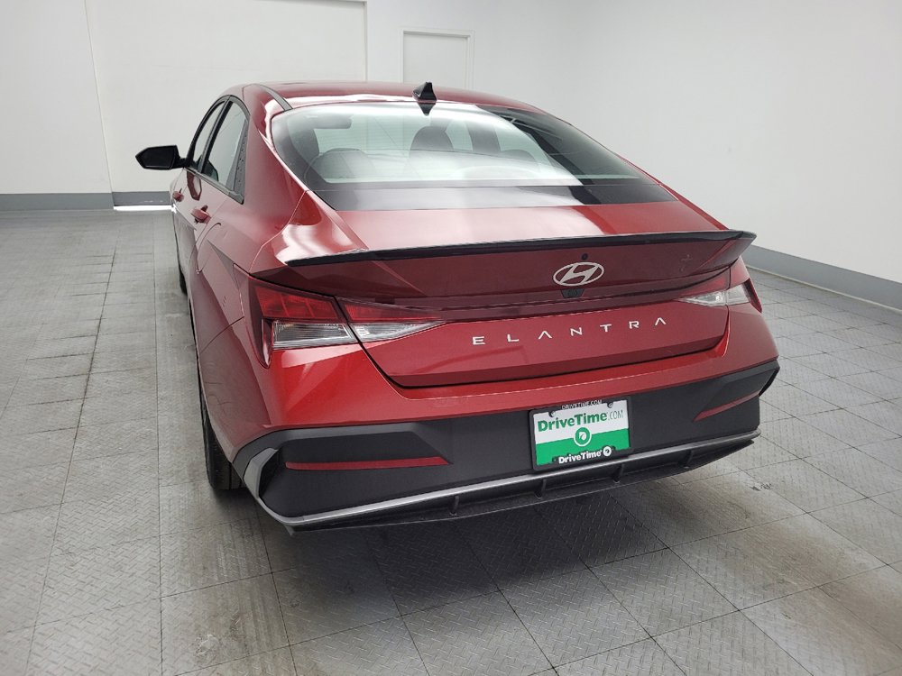 Used 2025 Hyundai Elantra Sport FWD image 6