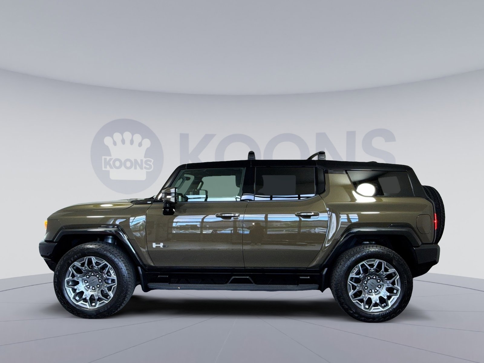 New 2025 GMC Hummer EV 3X w/ LPO, Roof Cross Rail Package AWD/4WD image 2