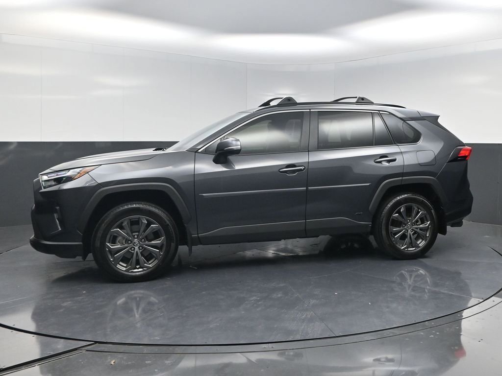 Used 2024 Toyota RAV4 XLE Premium image 3