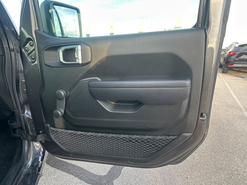 Used 2021 Jeep Gladiator Sport AWD/4WD image 40