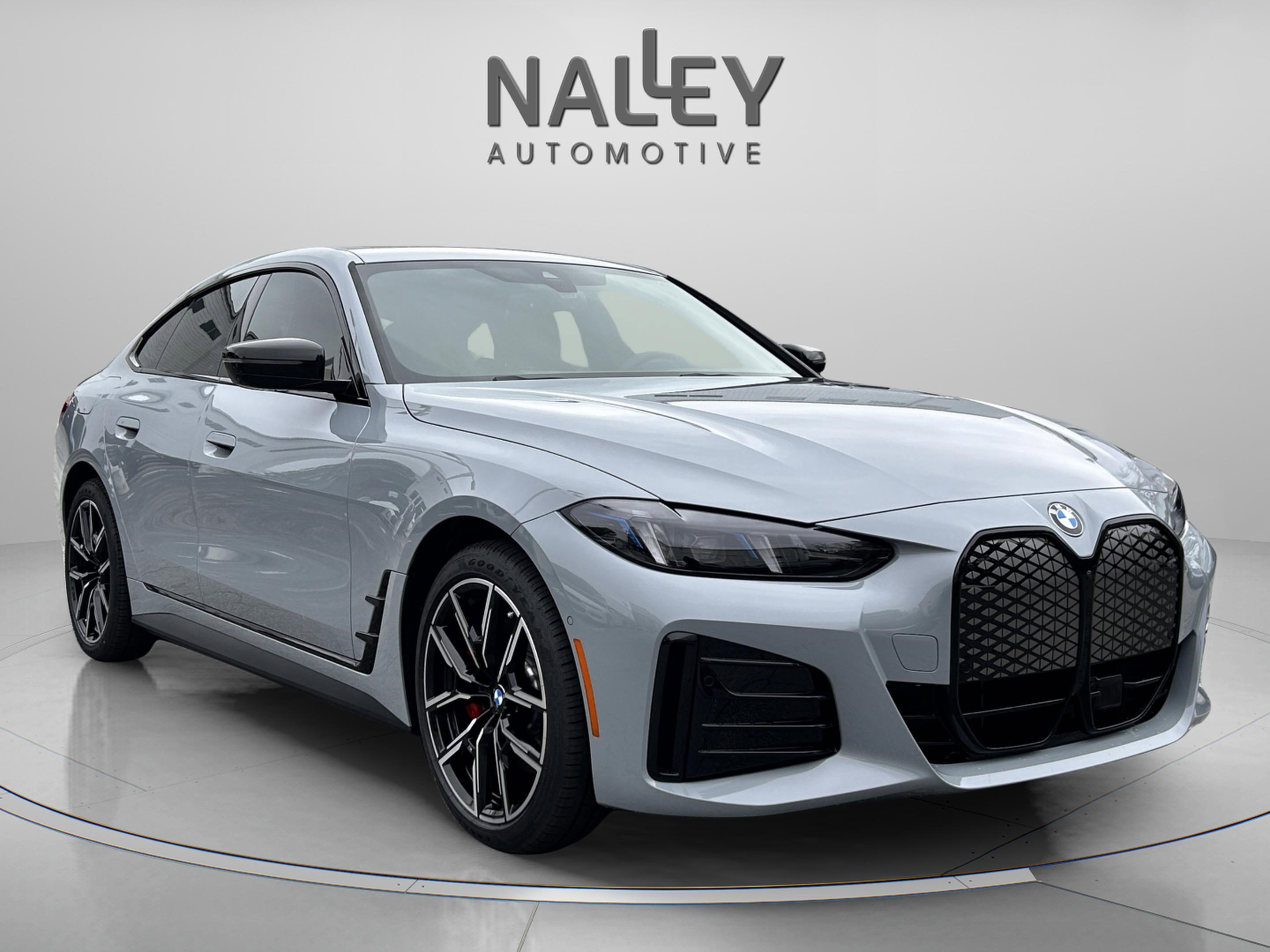 Used 2026 BMW i4 eDrive40 w/ M Sport Package image 6