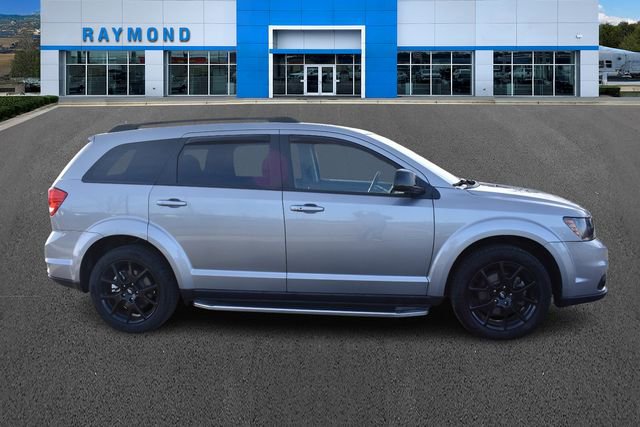 Used 2019 Dodge Journey SE w/ Premium Group image 2
