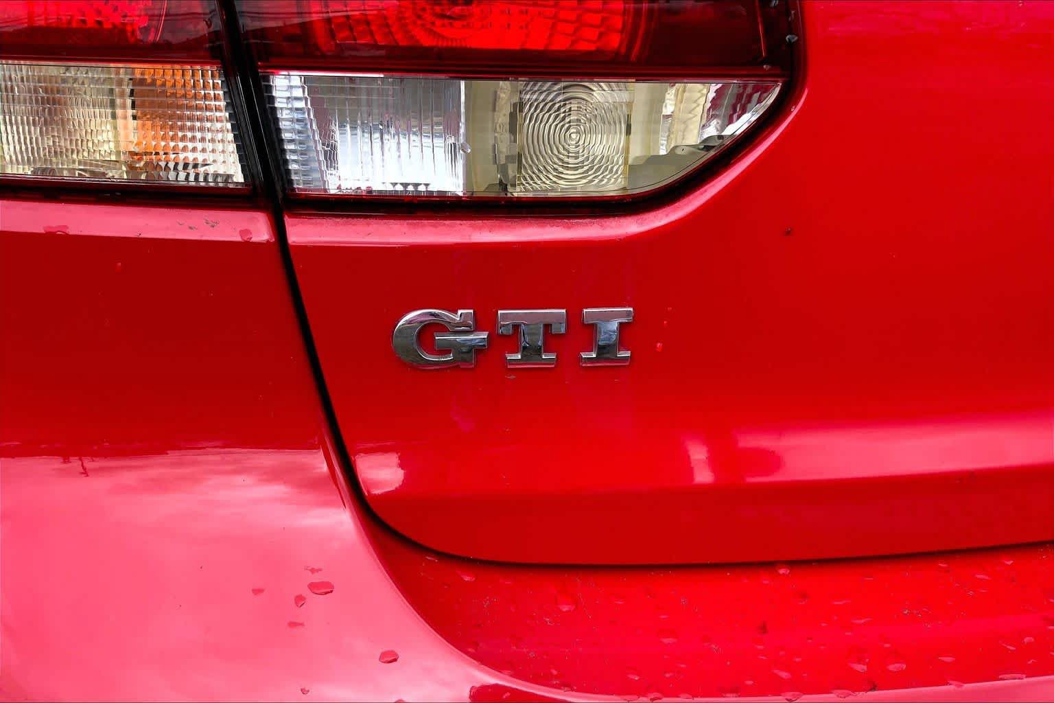 Used 2011 Volkswagen GTI 2-Door FWD image 7