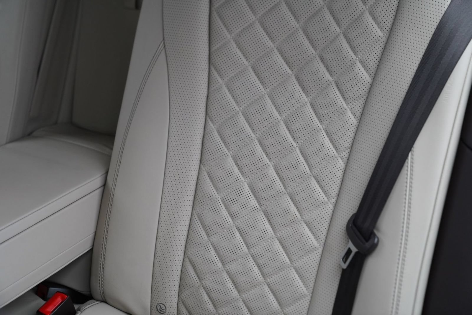 Used 2017 Bentley Flying Spur W12 AWD/4WD image 38