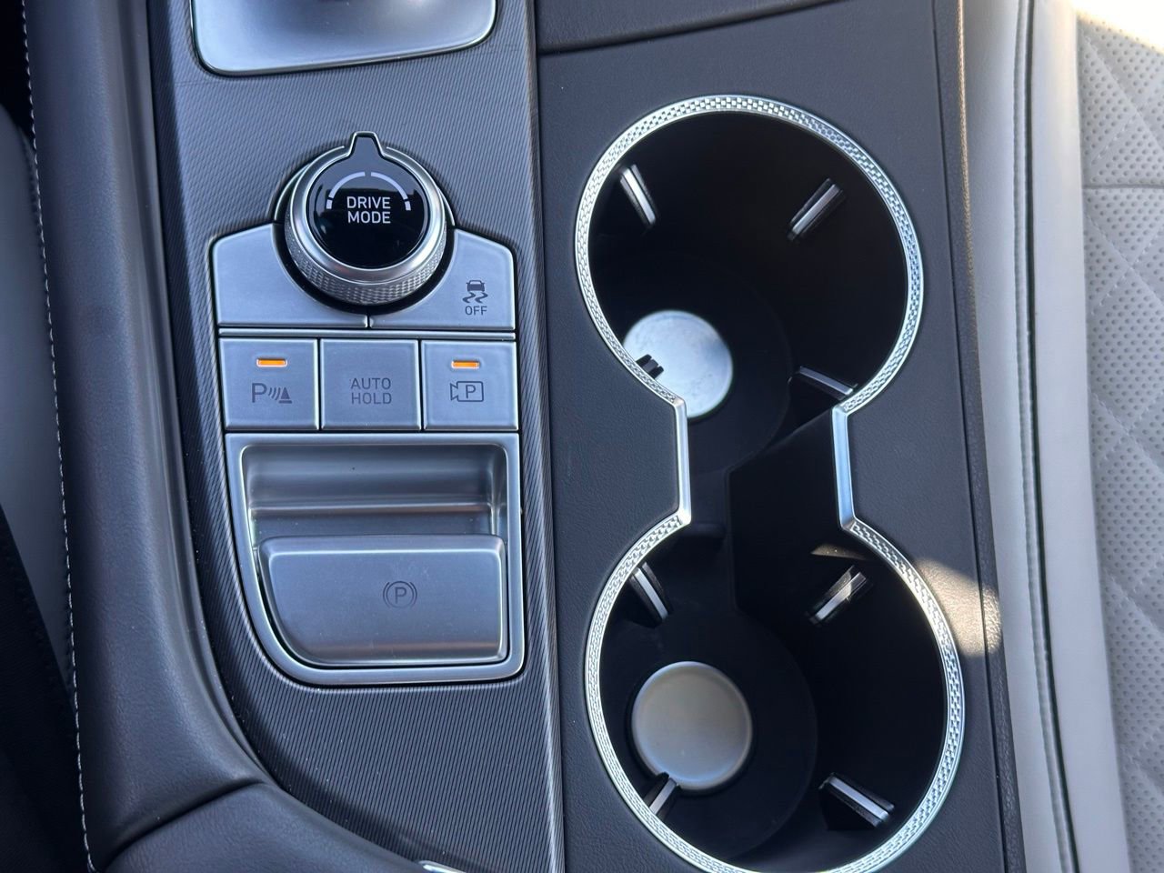 Used 2025 Genesis G70 3.3T Advanced w/ Sport Prestige Package image 36