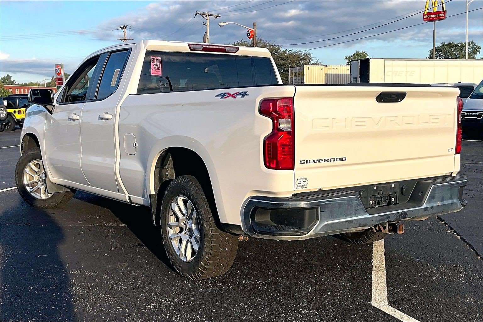 Used 2023 Chevrolet Silverado 1500 LT AWD/4WD image 6