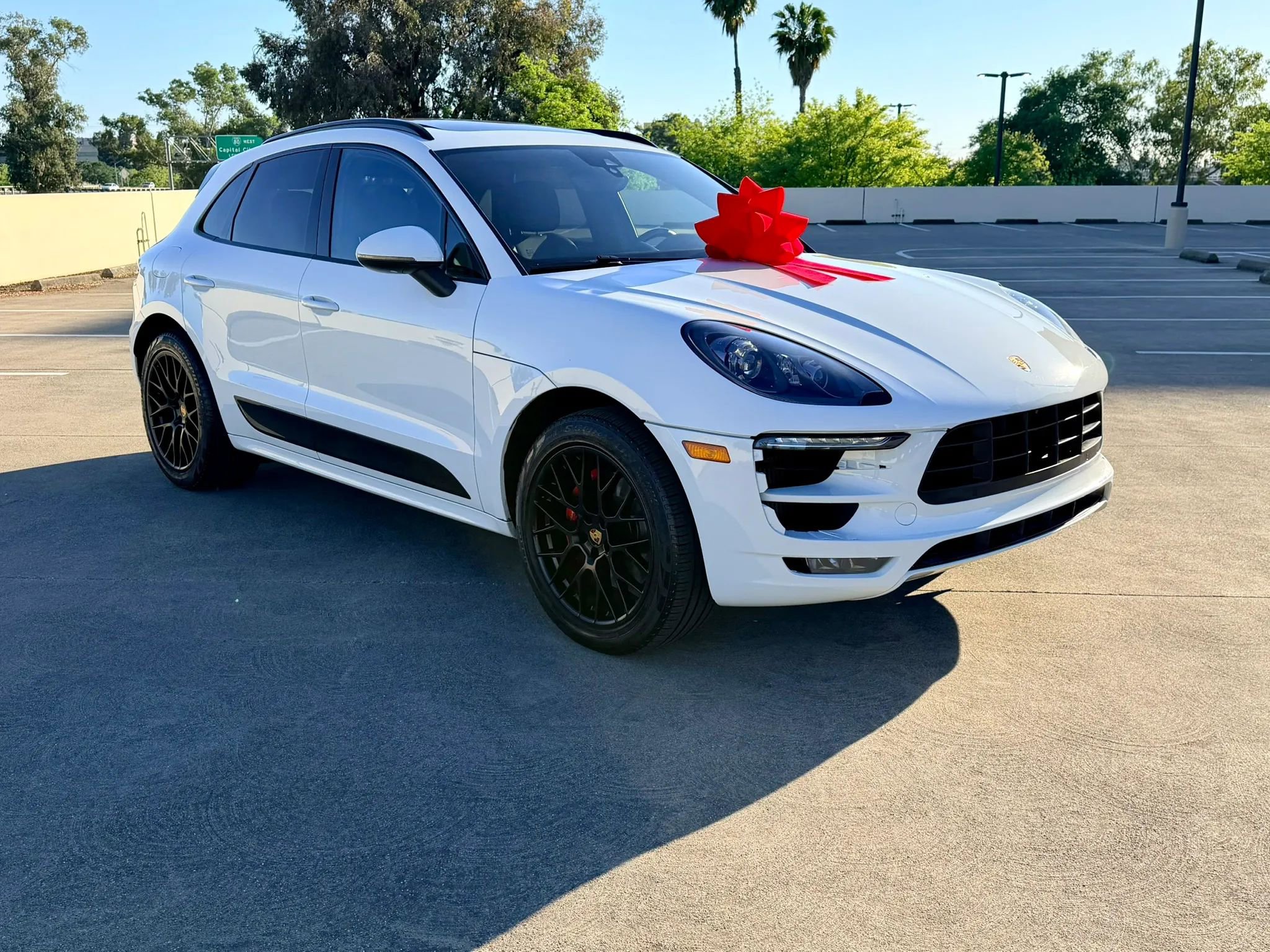Used 2017 Porsche Macan GTS AWD/4WD image 10